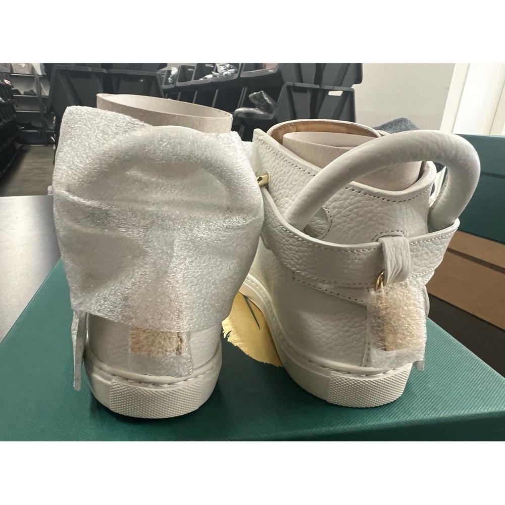Buscemi Boots - Picture 6 of 7